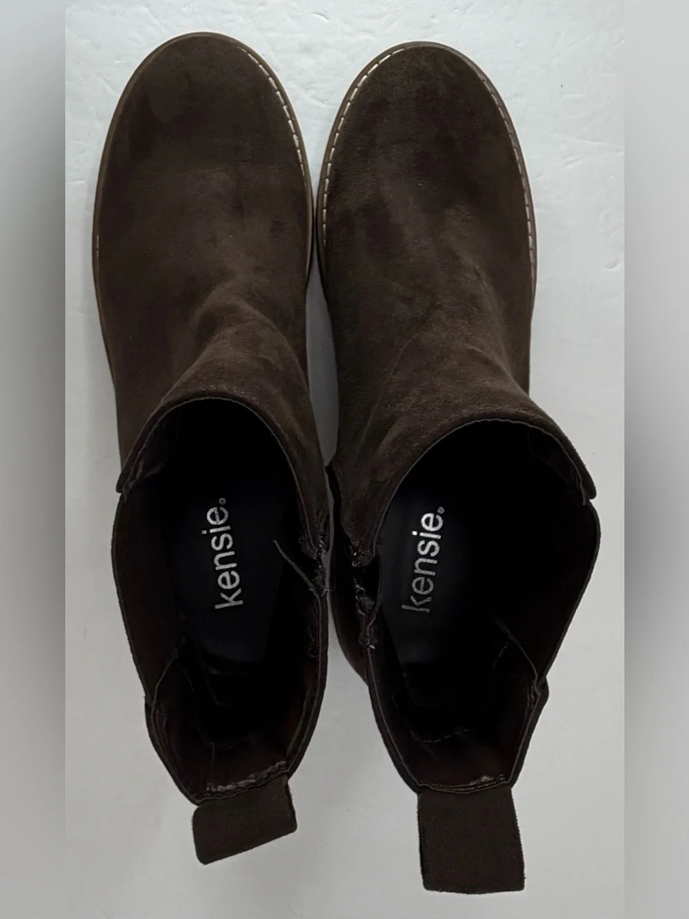 Kensie Kayla B Brown Faux Suede Chelsea Lug Sole Ankle Boots Womens 9M NWOT